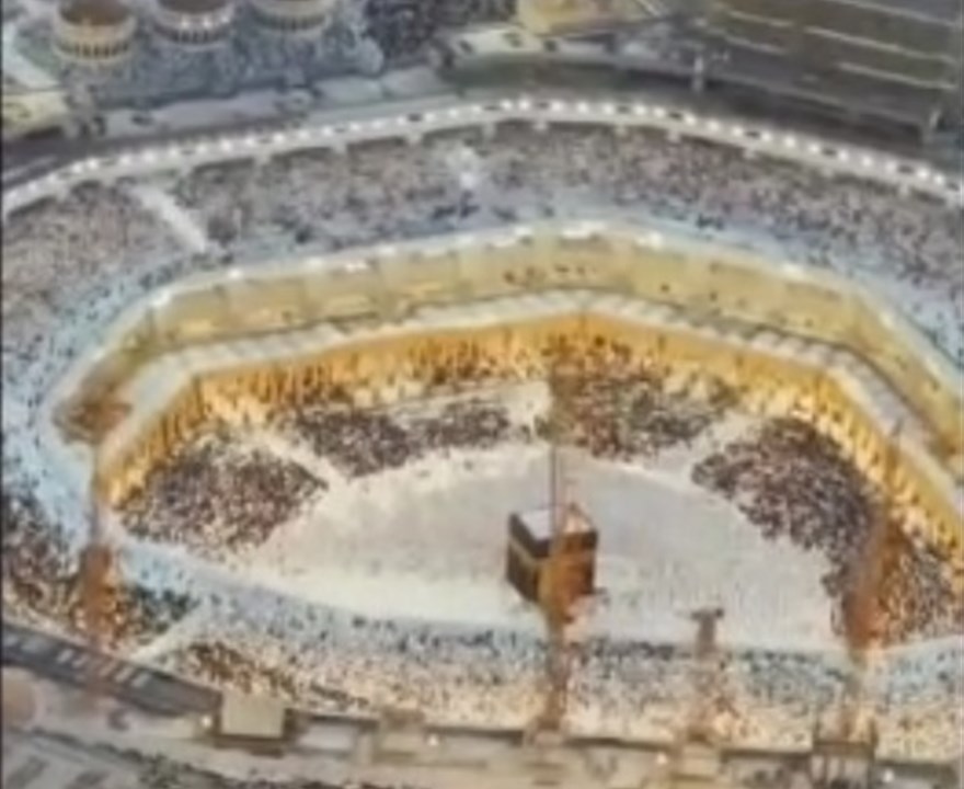 پیام ویدیویی رئیس دانشگاه علوم پزشکی بم از جوار خانه خدا به مناسبت سالگرد زلزله بم